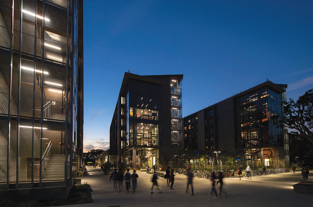 The Mesa Towers in evening at UCI.. Steve Zylius/UCI | UCI Student ...